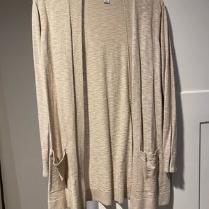 Lightweight Old Navy Cardigan. Nude size Medium